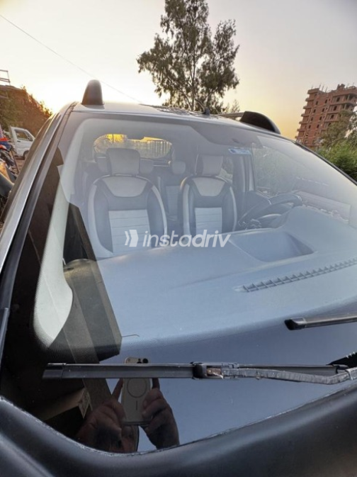 رينو داستر 2019 رمادي أوتوماتيك مستعملة للبيع في المنصورة - 2