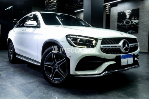 مرسيدس GLC 300 2021 أبيض أوتوماتيك مستعملة للبيع في مدينتى - 3