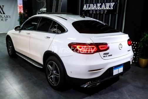 مرسيدس GLC 300 2021 أبيض أوتوماتيك مستعملة للبيع في مدينتى - 4