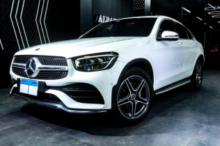 مرسيدس GLC 300 2021 أبيض أوتوماتيك مستعملة للبيع في مدينتى