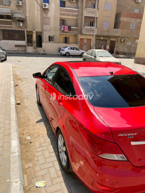 Hyundai Accent 2021 Red Automatic Used for Sale in Greater Cairo ( Cairo + Giza) - 6