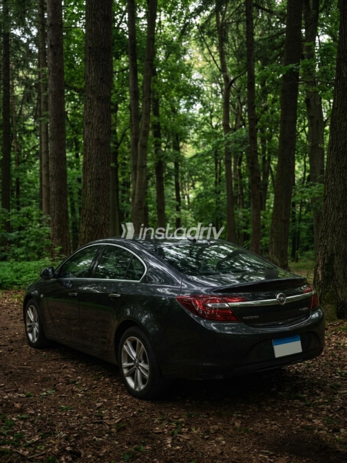 Opel Insignia 2016 Black Automatic Used for Sale in Greater Cairo ( Cairo + Giza) - 2