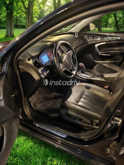 Opel Insignia 2016 Black Automatic Used for Sale in Greater Cairo ( Cairo + Giza) - 3