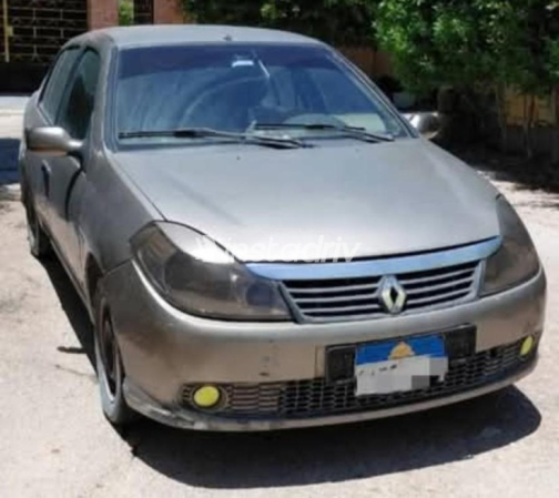 Renault Symbol 2009 Gold Automatic Used for Sale in Alexandria - 2