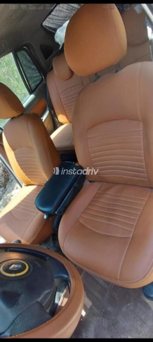 Renault Symbol 2009 Gold Automatic Used for Sale in Alexandria - 3