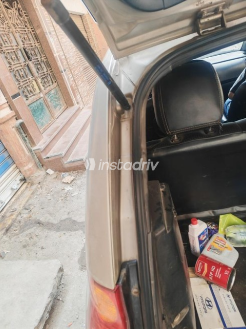 Hyundai Matrix 2001 Bronze Automatic Used for Sale in Zagazig - 9