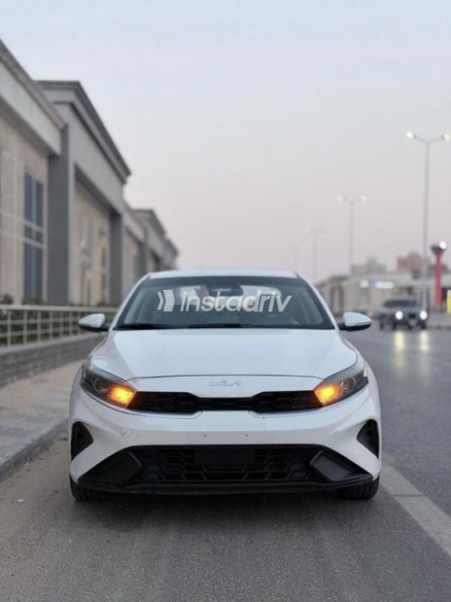 Kia Cerato 2022 White Automatic Used for Sale in Nasr city - 1