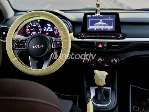 Kia Cerato 2022 White Automatic Used for Sale in Nasr city - 7