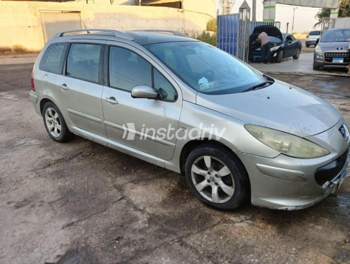 بيجو 207 SW 2007 فضي أوتوماتيك مستعملة للبيع في المنصورة - 1