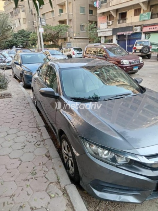 Honda Civic 2017 White Automatic Used for Sale in Greater Cairo ( Cairo + Giza) - 2