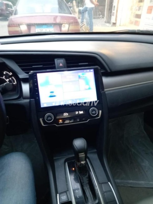 Honda Civic 2017 White Automatic Used for Sale in Greater Cairo ( Cairo + Giza) - 6