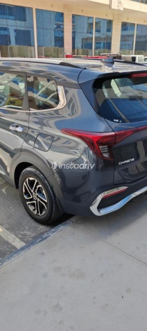 Kia Carens 2023 White Automatic Used for Sale in Faqous - 6