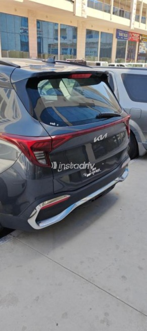 Kia Carens 2023 White Automatic Used for Sale in Faqous - 8