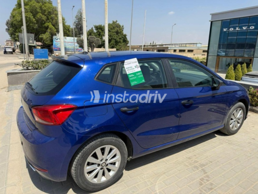 سيات ابيزا 2021 أزرق غامق أوتوماتيك مستعملة للبيع في 6 أكتوبر - 5