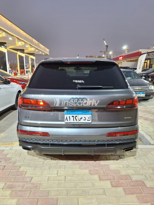 اودي Q7 2025 رمادي أوتوماتيك مستعملة للبيع في القاهرة الكبرى ( القاهرة - الجيزة) - 8