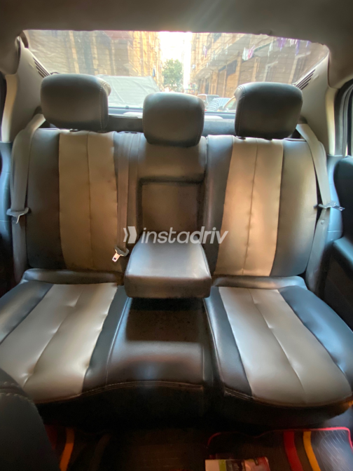 Renault Megane 2004 Silver Automatic Used for Sale in Greater Cairo ( Cairo + Giza) - 2
