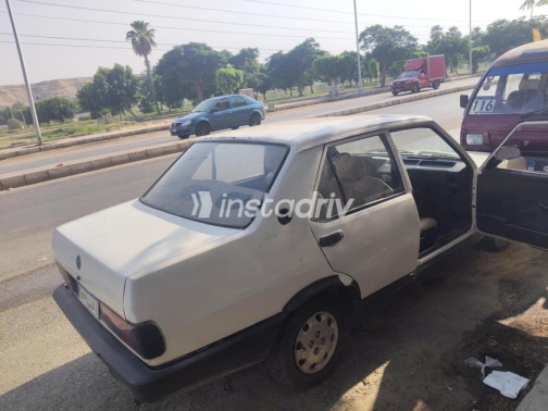 Fiat Shahin 2001 White Automatic Used for Sale in Cairo - 5