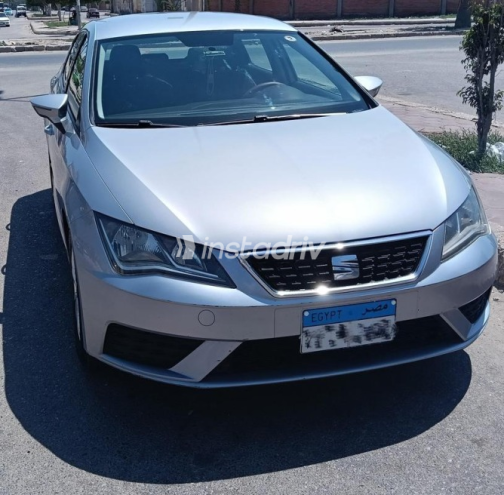 Seat Leon 2018 White Automatic Used for Sale in Greater Cairo ( Cairo + Giza) - 2