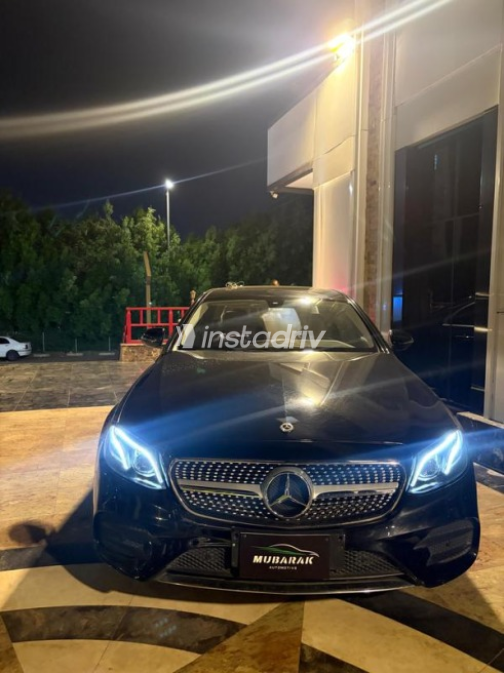 Mercedes E 200 2020 Black Automatic Used for Sale in Nasr city - 1