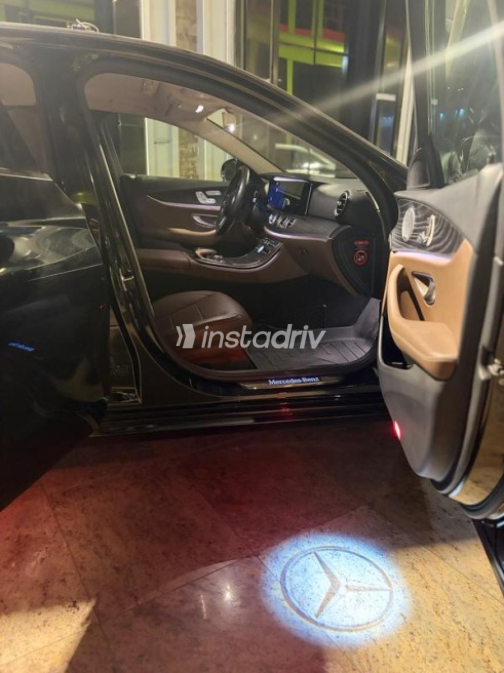 Mercedes E 200 2020 Black Automatic Used for Sale in Nasr city - 8