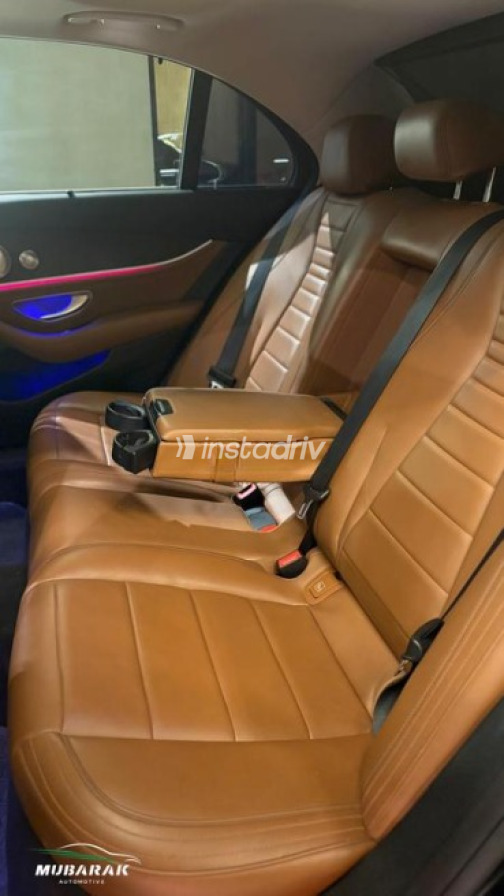 Mercedes E 200 2018 Black Automatic Used for Sale in Nasr city - 8