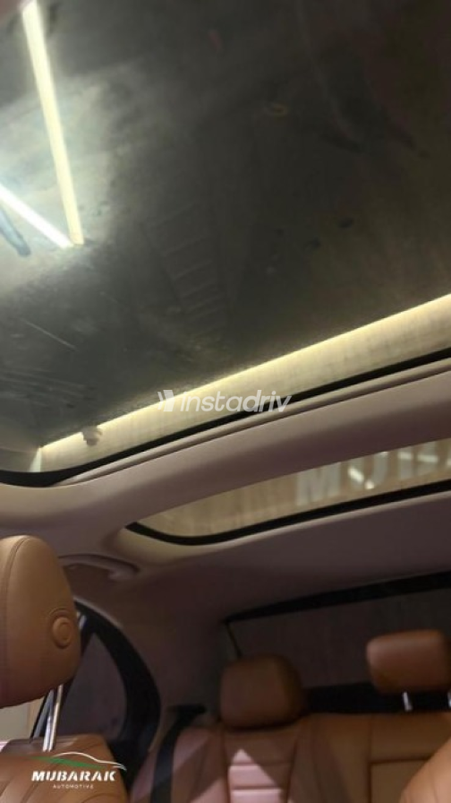 Mercedes E 200 2018 Black Automatic Used for Sale in Nasr city - 9