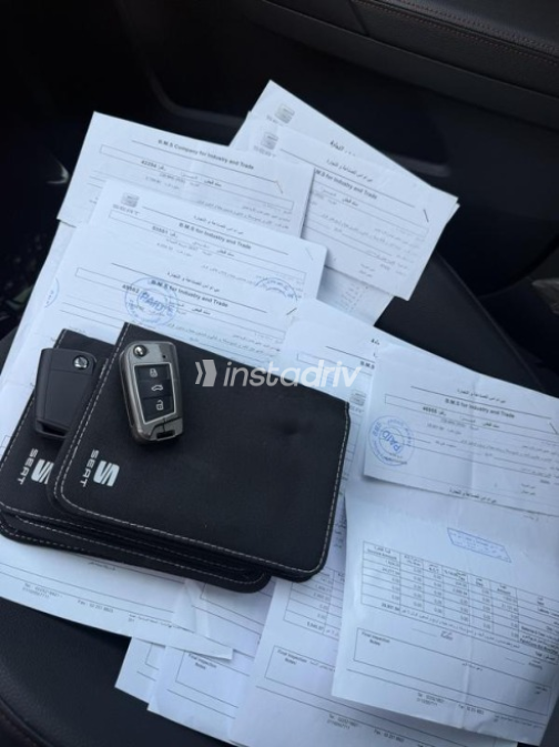 Seat Arona 2022 Red Automatic Used for Sale in Heliopolis - 7