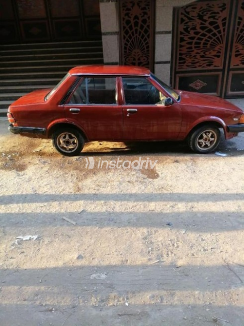 مازدا 323 1982 أحمر أوتوماتيك مستعملة للبيع في القليوبية‎‎ - 3