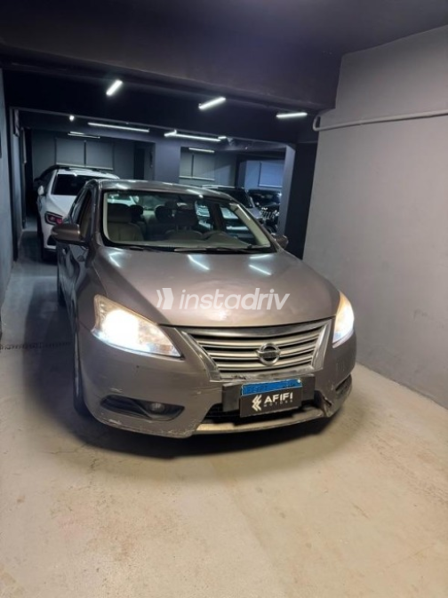 Nissan Sentra 2019 Gold Automatic Used for Sale in Cairo - 1