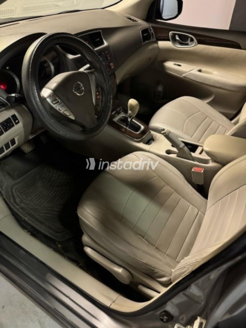 Nissan Sentra 2019 Gold Automatic Used for Sale in Cairo - 5