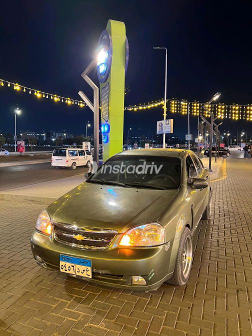 Chevrolet Optra 2005 Green Automatic Used for Sale in Greater Cairo ( Cairo + Giza) - 3