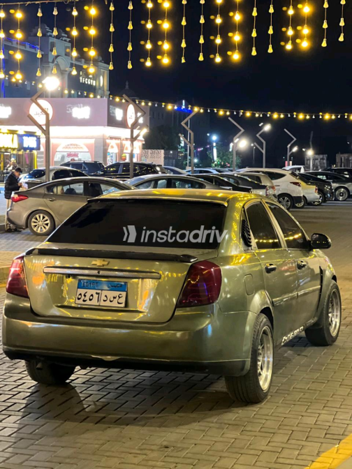 Chevrolet Optra 2005 Green Automatic Used for Sale in Greater Cairo ( Cairo + Giza) - 4