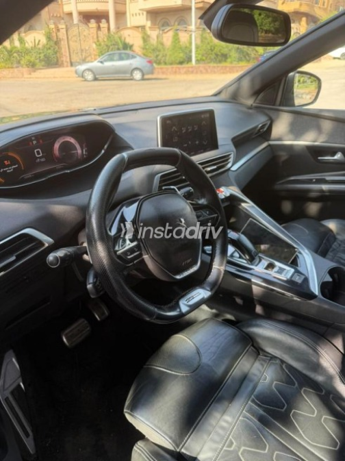 Peugeot 3008 2019 Gray Automatic Used for Sale in Cairo - 2