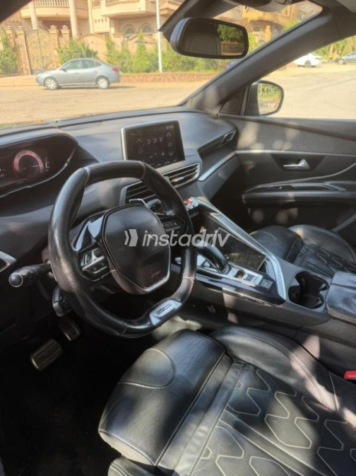 Peugeot 3008 2019 Gray Automatic Used for Sale in Cairo - 3