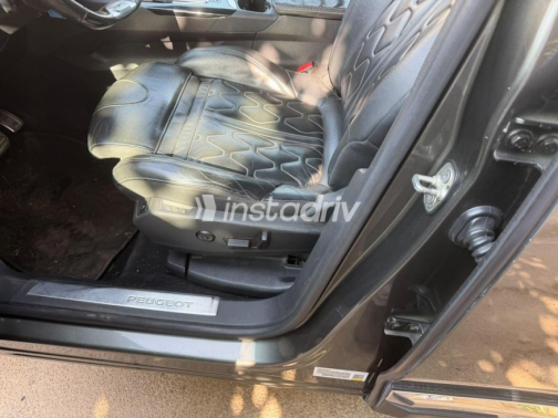 Peugeot 3008 2019 Gray Automatic Used for Sale in Cairo - 6