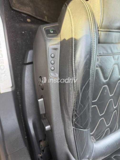 Peugeot 3008 2019 Gray Automatic Used for Sale in Cairo - 7