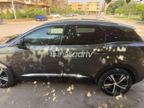 Peugeot 3008 2019 Gray Automatic Used for Sale in Cairo - 9