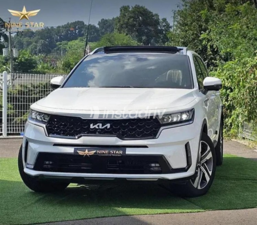 Kia Sorento 2023 White Automatic Used for Sale in Cairo - 2