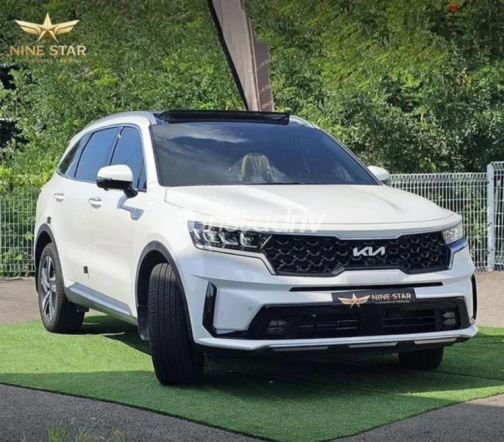 Kia Sorento 2023 White Automatic Used for Sale in Cairo - 3