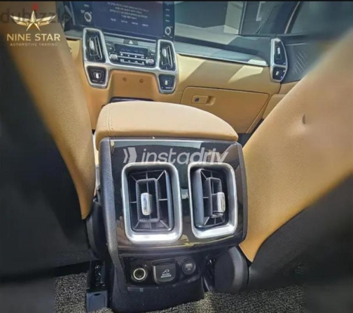 Kia Sorento 2023 White Automatic Used for Sale in Cairo - 7