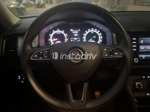 Skoda Kodiaq 2019 White Automatic Used for Sale in Greater Cairo ( Cairo + Giza) - 3