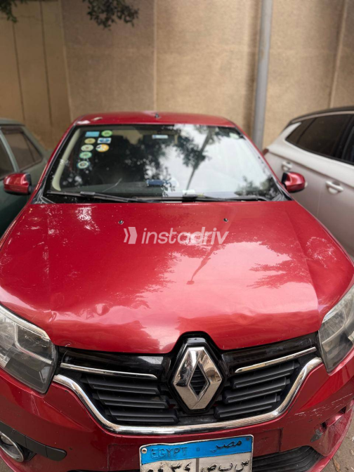 Renault Sandero 2018 Red Automatic Used for Sale in Greater Cairo ( Cairo + Giza) - 3