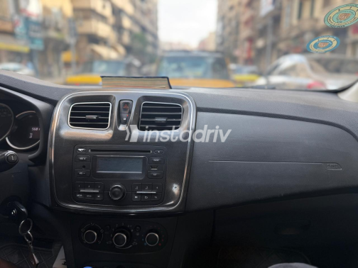 Renault Sandero 2018 Red Automatic Used for Sale in Greater Cairo ( Cairo + Giza) - 7