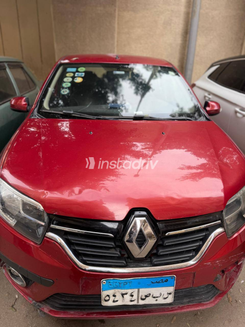 Renault Sandero 2018 Red Automatic Used for Sale in Greater Cairo ( Cairo + Giza) - 9