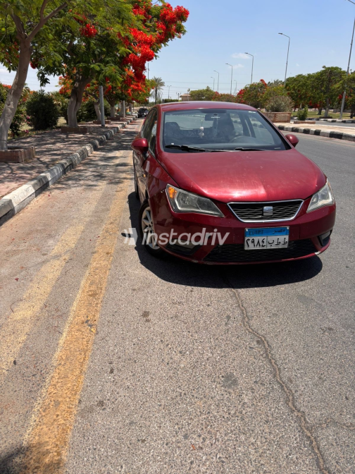 Seat Ibiza 2014 Red Automatic Used for Sale in Greater Cairo ( Cairo + Giza) - 4