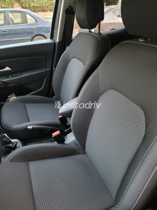 رينو داستر 2021 رمادي CVT مستعملة للبيع في القاهرة الكبرى ( القاهرة - الجيزة) - 2
