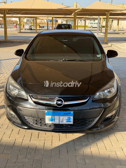 Opel Astra 2021 Black Automatic Used for Sale in Greater Cairo ( Cairo + Giza) - 8