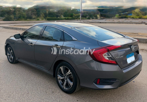 Honda Civic 2020 Gray Automatic Used for Sale in Greater Cairo ( Cairo + Giza) - 1