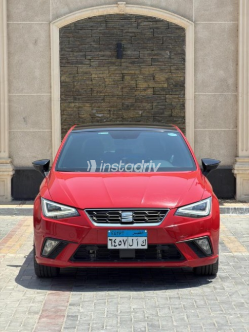 Seat Ibiza 2024 White Automatic Used for Sale in Greater Cairo ( Cairo + Giza) - 1