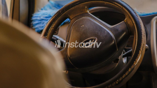 كارى Q22 2015 أحمر غامق أوتوماتيك مستعملة للبيع في المنيا‎ - 7